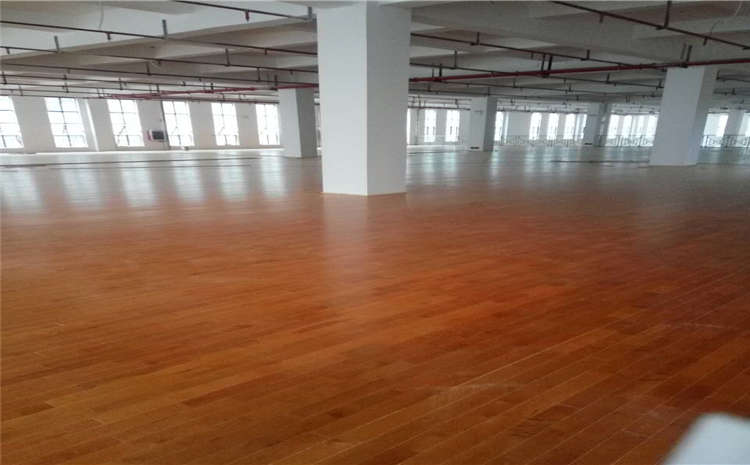 俄勒岡松羽毛球館木地板一平米價格