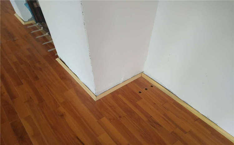 廣西楓木運(yùn)動(dòng)木地板多少錢