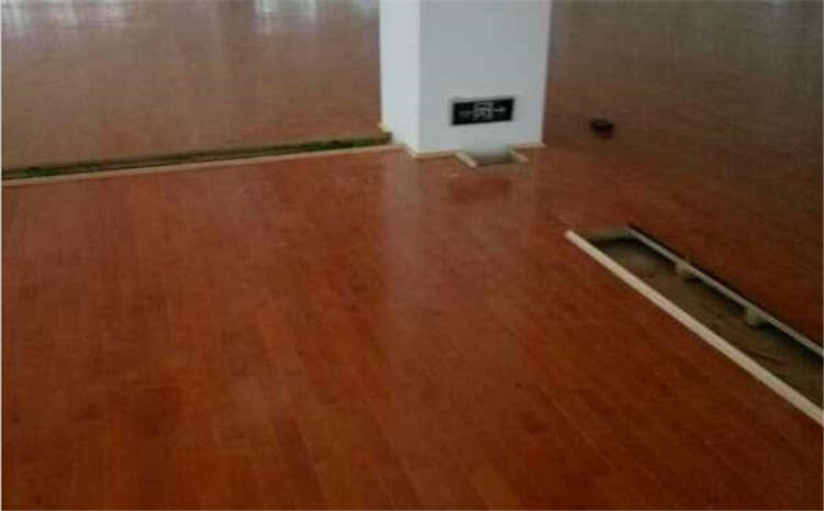 山東運動木地板怎么選