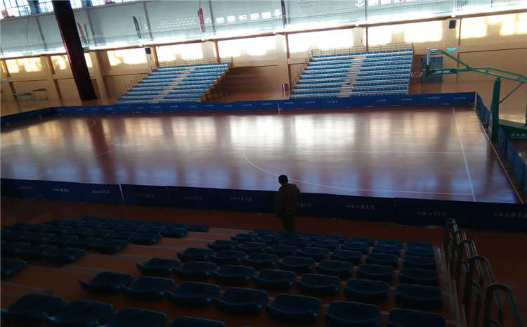 俄勒岡松木地板籃球館價(jià)格是多少錢?