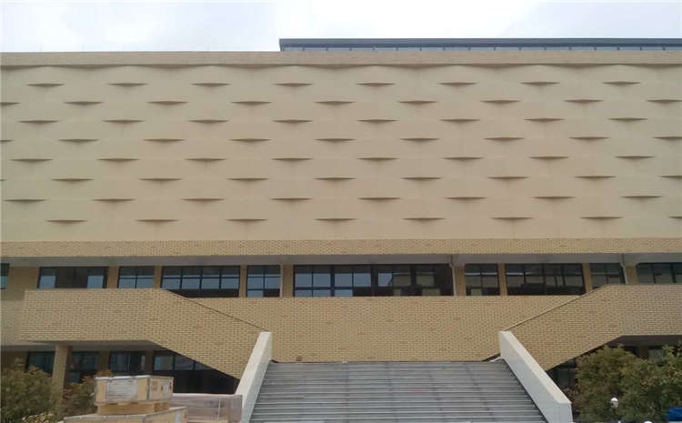 為什么現在這么缺乏運動木地板安裝工人呢？