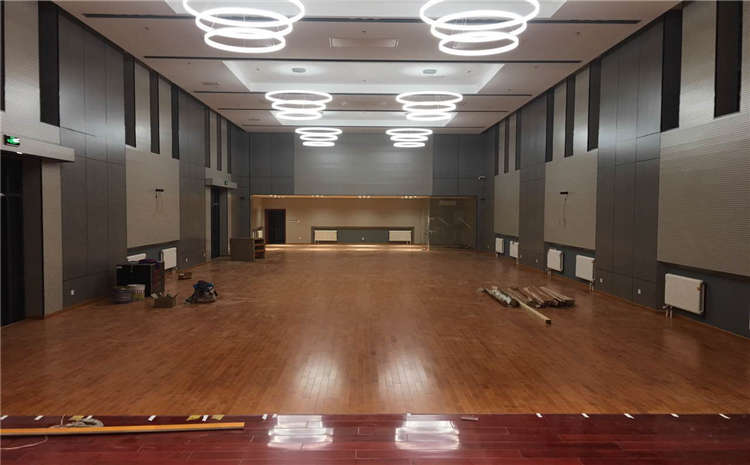 橡膠木籃球場地木地板怎么保養?