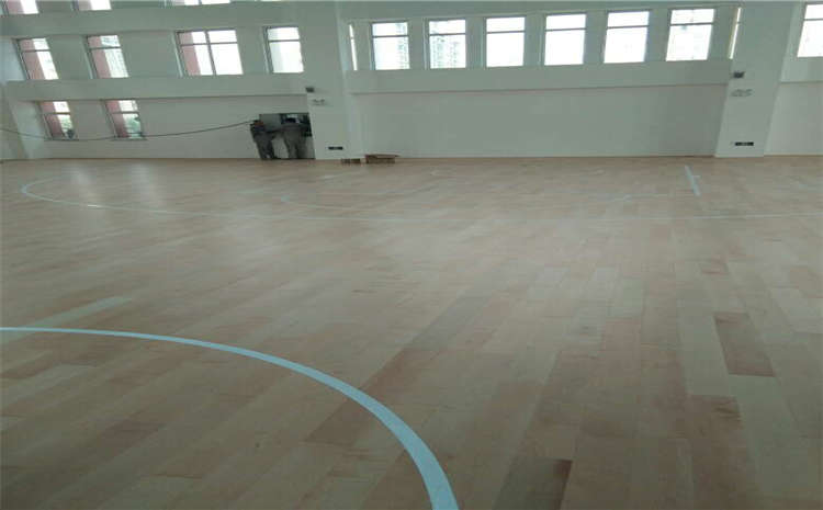 運動木地板污漬如何處理？