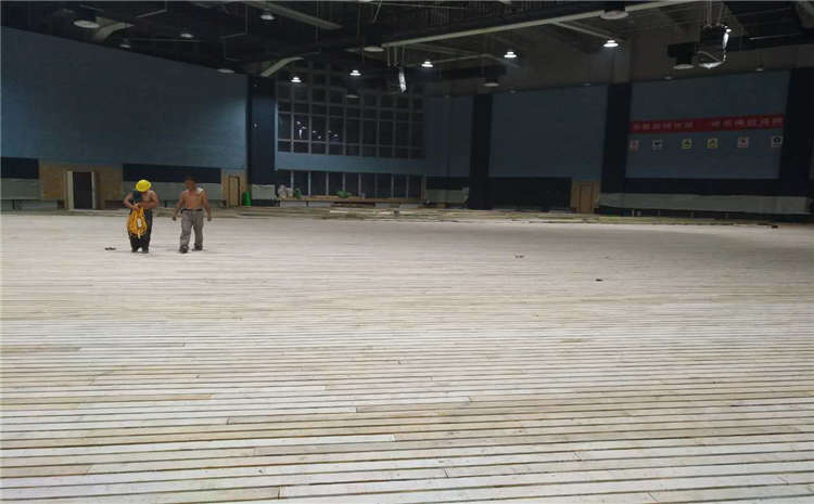 楓樺木乒乓球館木地板結構