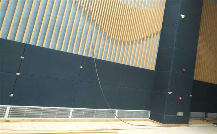 昆明楓木運動木地板翻新