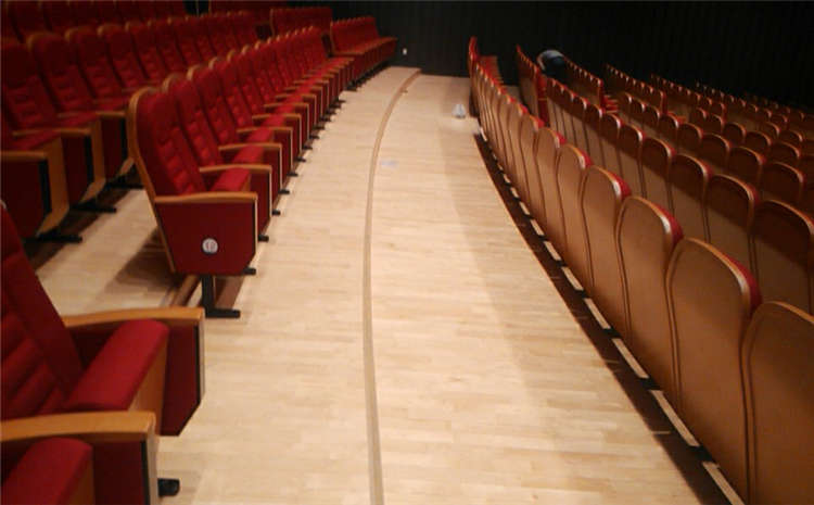 22厚風雨操場運動地板單層龍骨結構