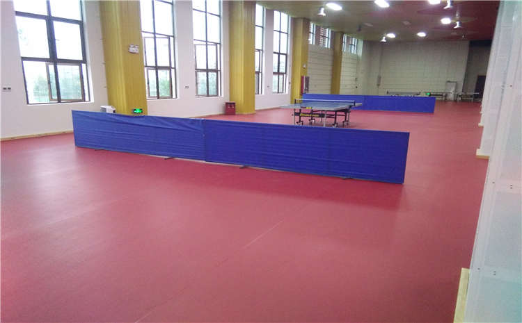 專業(yè)的舞臺(tái)運(yùn)動(dòng)木地板哪個(gè)牌子好?