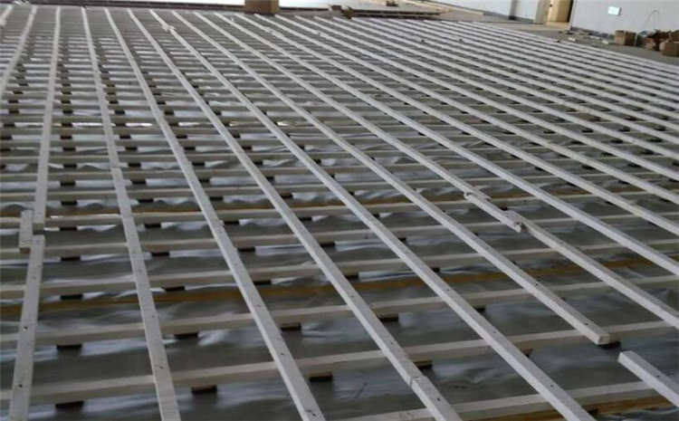 籃球場木地板調漆畫線要專業