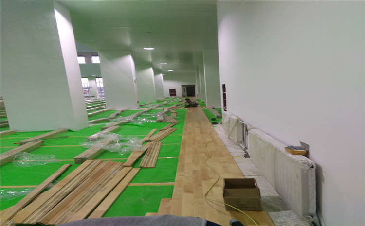 常用的風雨操場木地板直銷