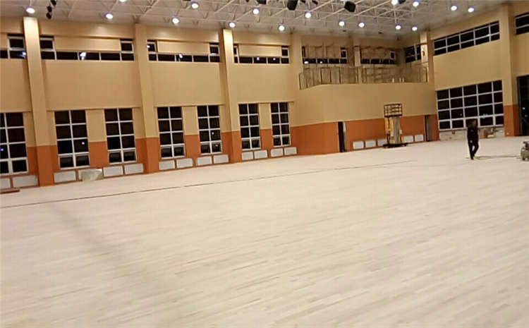 22厚舞臺木地板哪個牌子好?