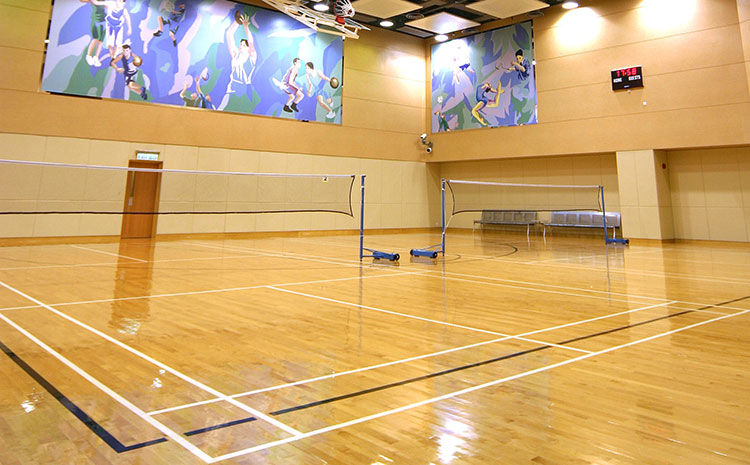 學(xué)校風(fēng)雨操場(chǎng)運(yùn)動(dòng)地板哪個(gè)牌子好？