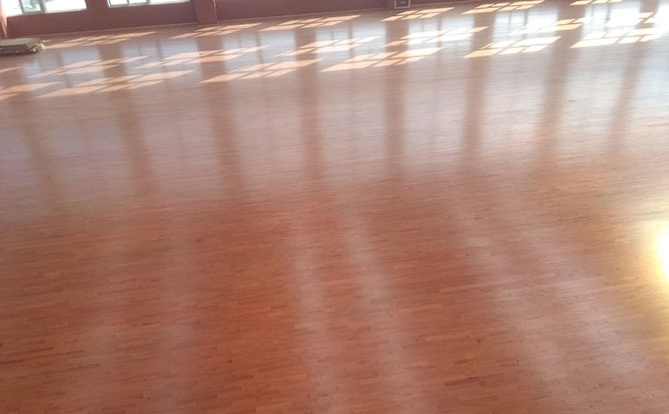 橡膠木體育館實木地板品牌廠家
