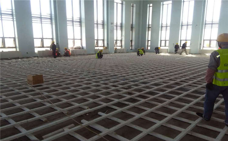 羽毛球館木地板維護要四防