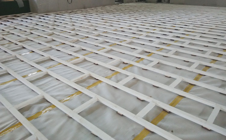 硬木企口體育館實(shí)木地板多少錢一平米？