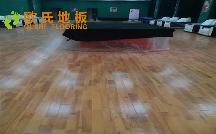 內蒙古公安廳乒乓球室木地板圖片