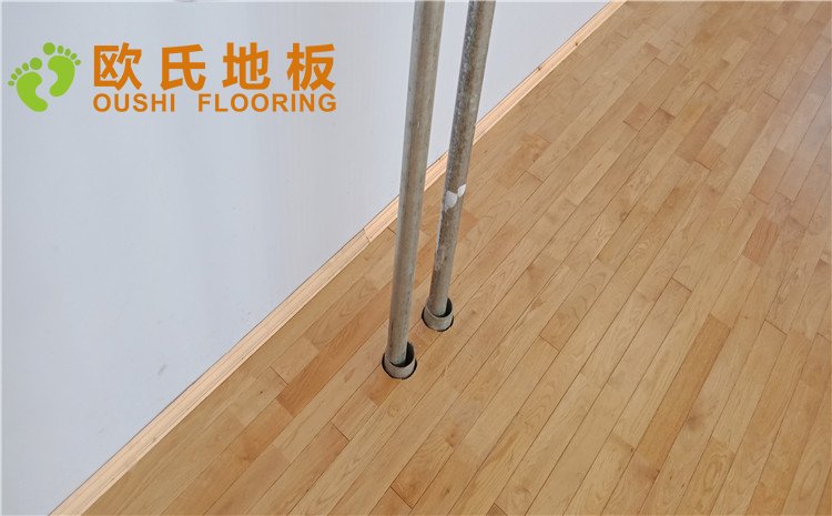 北京房山城建婁子水小學籃球館木地板案例