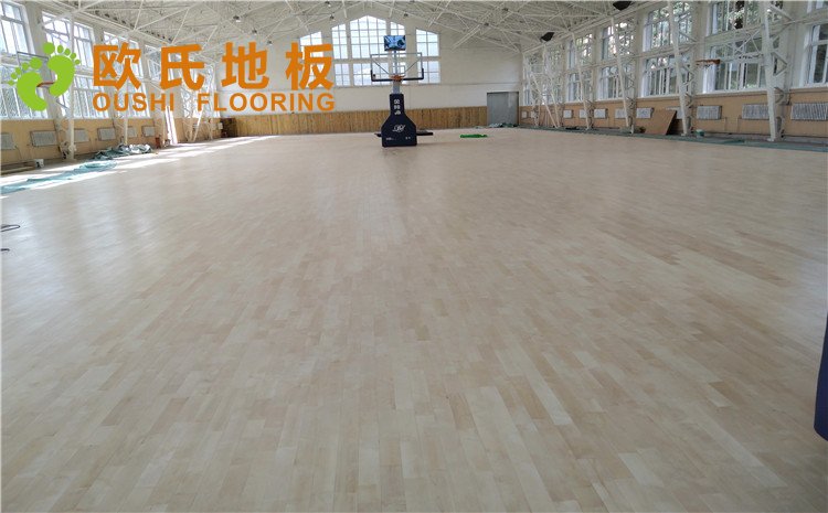 內(nèi)蒙古呼和浩特賽罕區(qū)師范大學(xué)體育學(xué)院訓(xùn)練館運(yùn)動(dòng)木地板項(xiàng)目—?dú)W氏實(shí)木運(yùn)動(dòng)地板