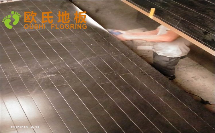 河北廊坊益田同文學(xué)校舞臺木地板項(xiàng)目-歐氏實(shí)木運(yùn)動地板